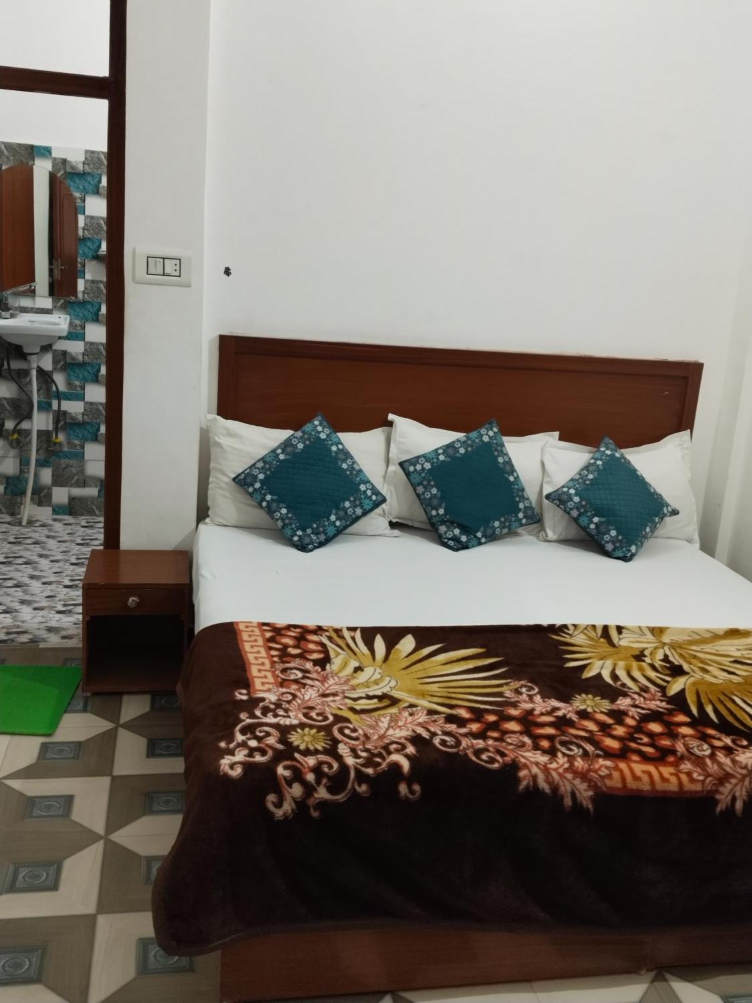 Rani Palace Khadzsuráhó Kültér fotó